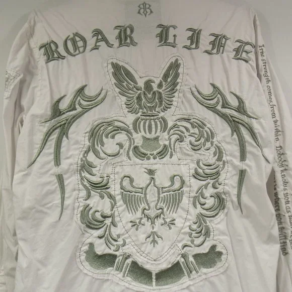 Roar Men's Embroidered Crest Design Button Front Collared Shirt Size Small - Picture 6 of 11